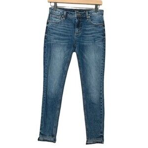 Miss Me ankle skinny uneven hem. Size 26